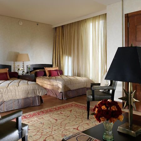 Phoenicia Residence Beiroet Buitenkant foto